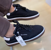 ونس Bershka