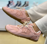 نیوبالانس miu miu